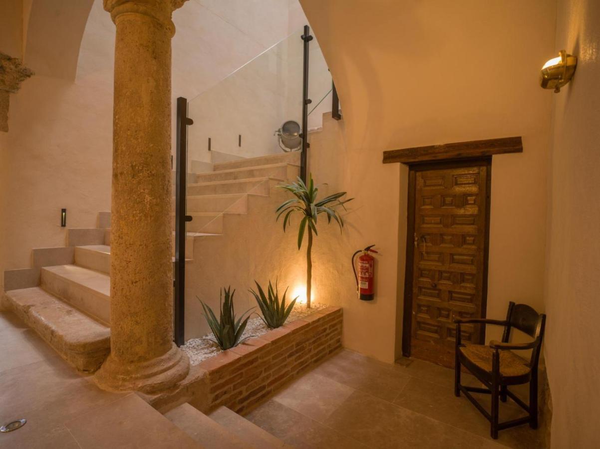 Casa De Los Mendoza - Casa Solariega En El Casco Historico Алькала-де-Энарес Экстерьер фото