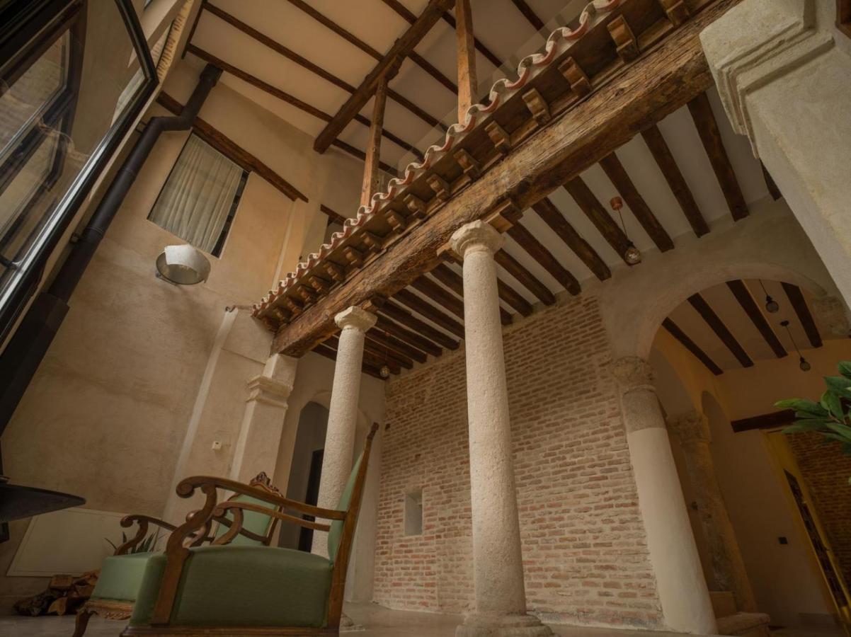 Casa De Los Mendoza - Casa Solariega En El Casco Historico Алькала-де-Энарес Экстерьер фото