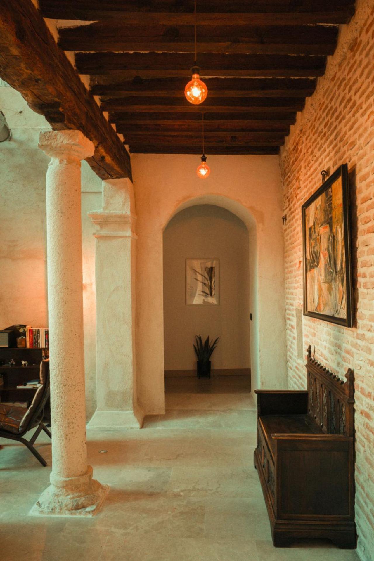 Casa De Los Mendoza - Casa Solariega En El Casco Historico Алькала-де-Энарес Экстерьер фото